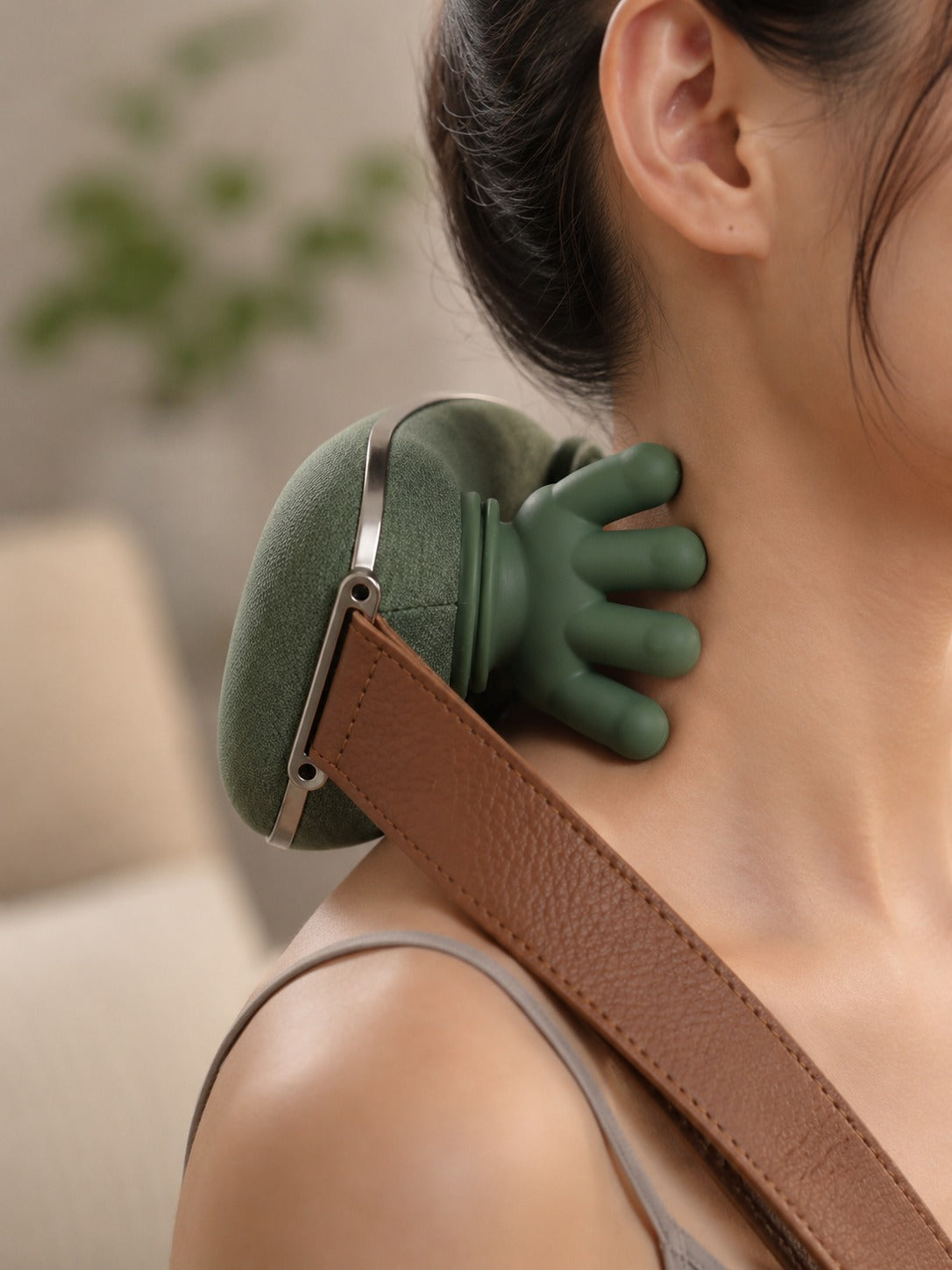 MOVIRRAL™ Neck & Shoulder Massager